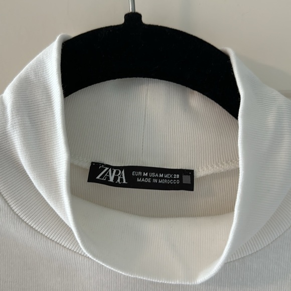 Ladies top - Picture 2 of 2